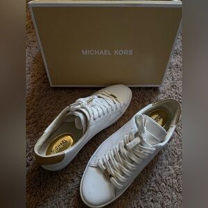 Michael Kors Metallic Trim Sneakers White Gold